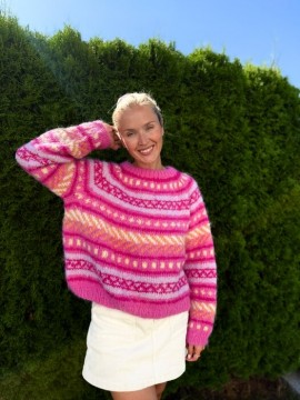 IR 02-08B - Hanami genser raglan - fuchsia - Fnugg - strikkepakke